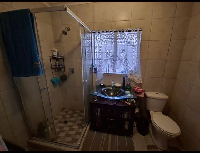 3 BEDROOM FREESTANDING FOR SALE IN KLOPPERPARK